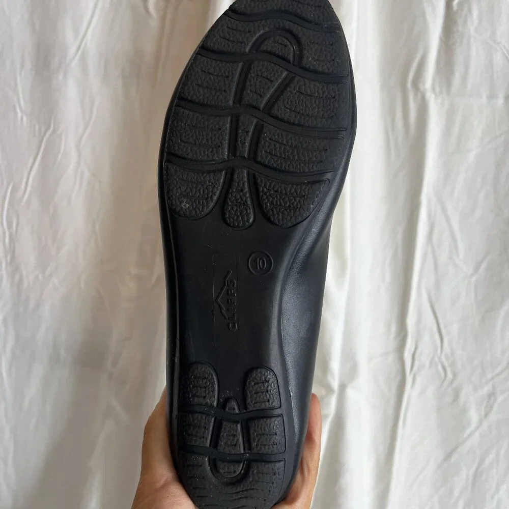 Women's Cliffs by White Mountain Flats/Loafers - Picture 6 of 8